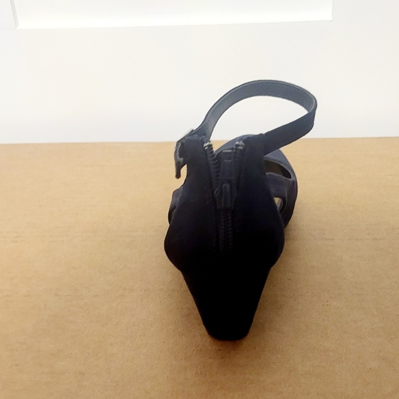 American Rag Blue Heels Stylish Design - Picture 3 of 6